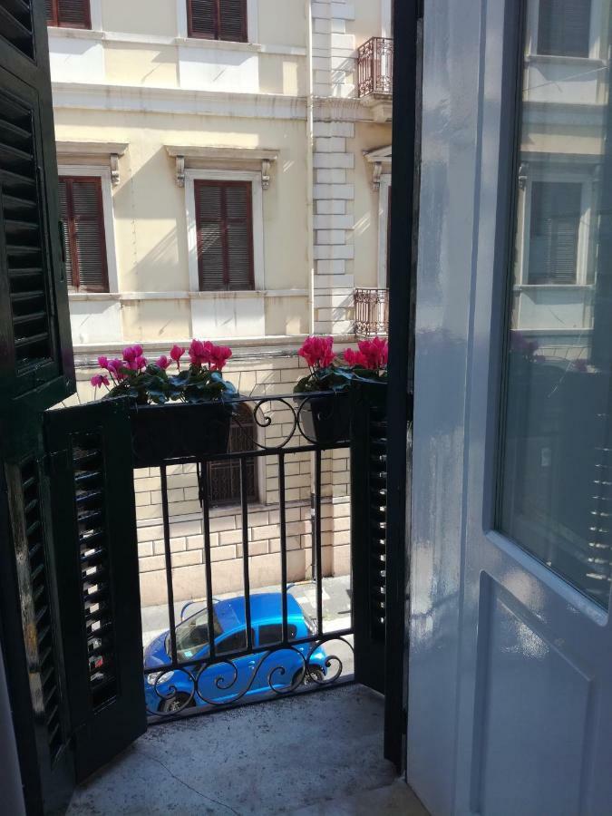 Cairoli 79 Apartment Bari Exterior foto